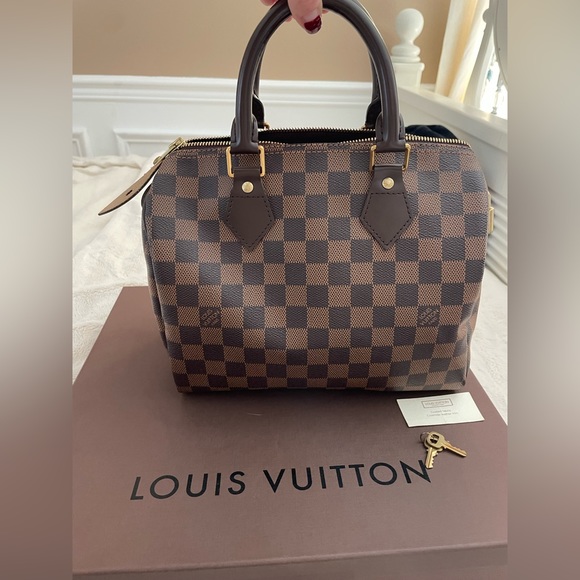 Louis Vuitton Handbags - Louis Vuitton damier Ebene Speedy25